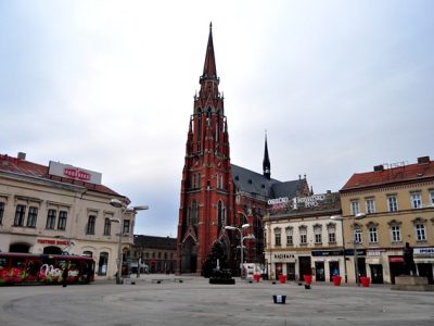 osijek-co-cathedral-1144004_640